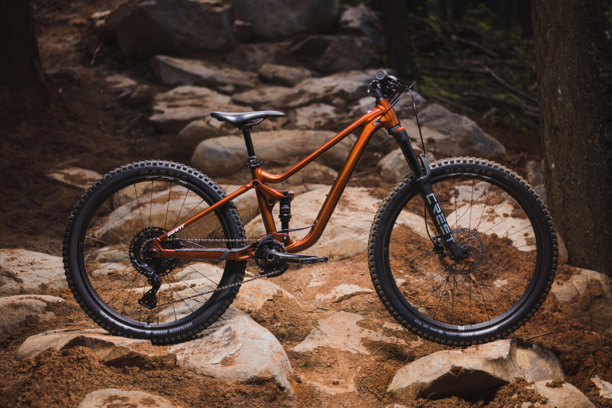 Neues Giant Faith Kinder-Mountainbike: Vollwertiges Trailbike für Kids
